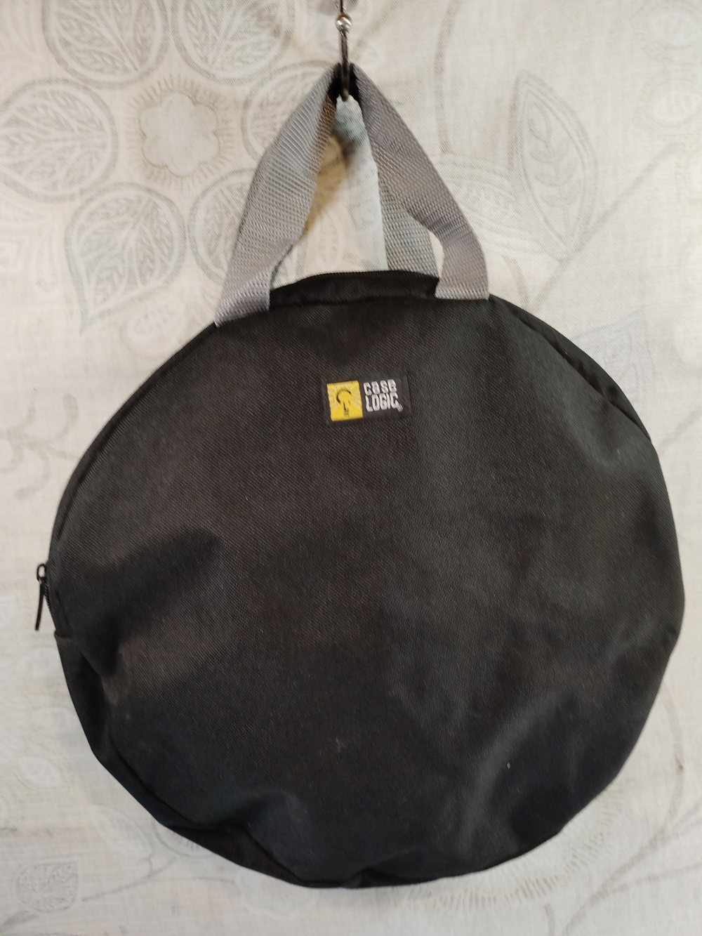 Case Logic Black Round Carry Bag with Gray Handles - Picture 2 of 6